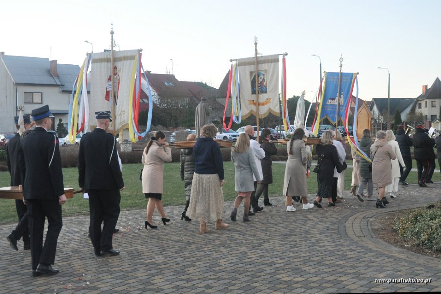 49 Procesja rezurekcyjna.jpg